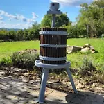 Sol Invictus Vendeghaz Case de vacanță *